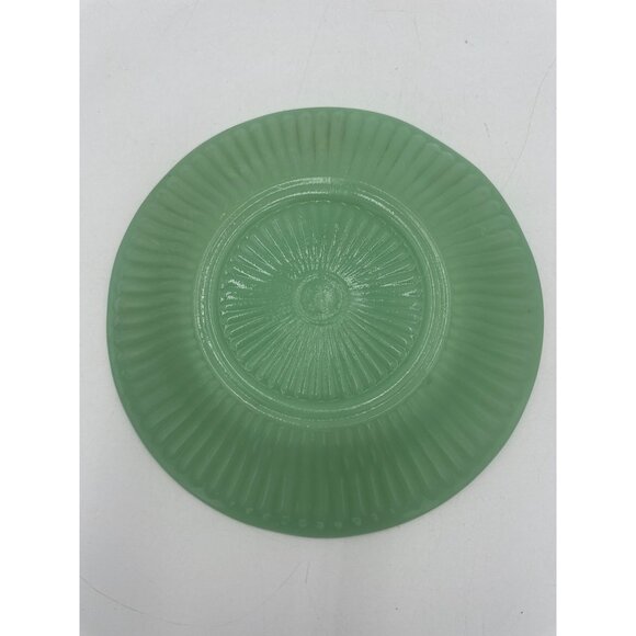 Vintage Green Depression Glass Plate Anchor Hocking - Picture 2 of 4